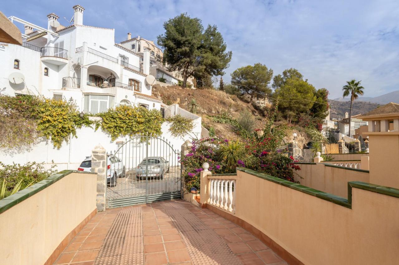 Las Flores 5 - Large Townhouse Nerja Exteriör bild