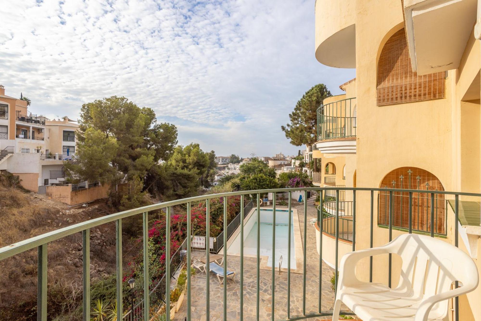 Las Flores 5 - Large Townhouse Nerja Exteriör bild